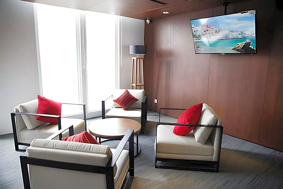 Ra Premiere Simatupang