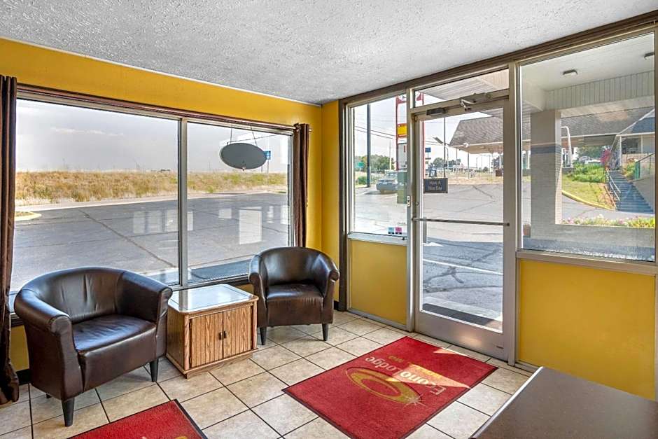 Econo Lodge near Missouri University of Science and Technology