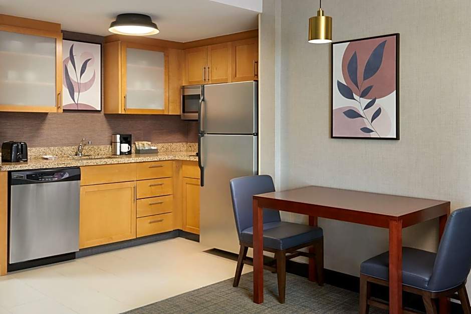 Residence Inn by Marriott Calgary Airport
