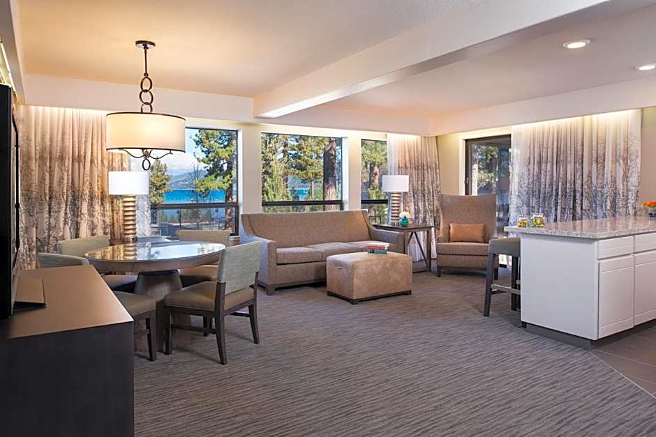 Hotel Azure