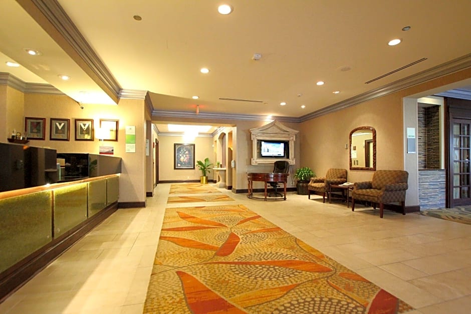 Ramada by Wyndham Minneapolis Airport - Eagan