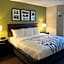 Sleep Inn & Suites Roseburg