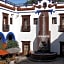 Meson De La Merced Hotel & Suites