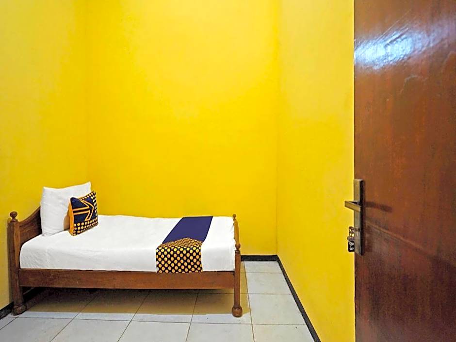 OYO Life 91869 Insan Mulia Kost Syariah