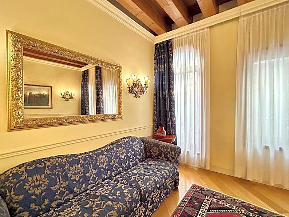 All Suites Torre Dell Orologio