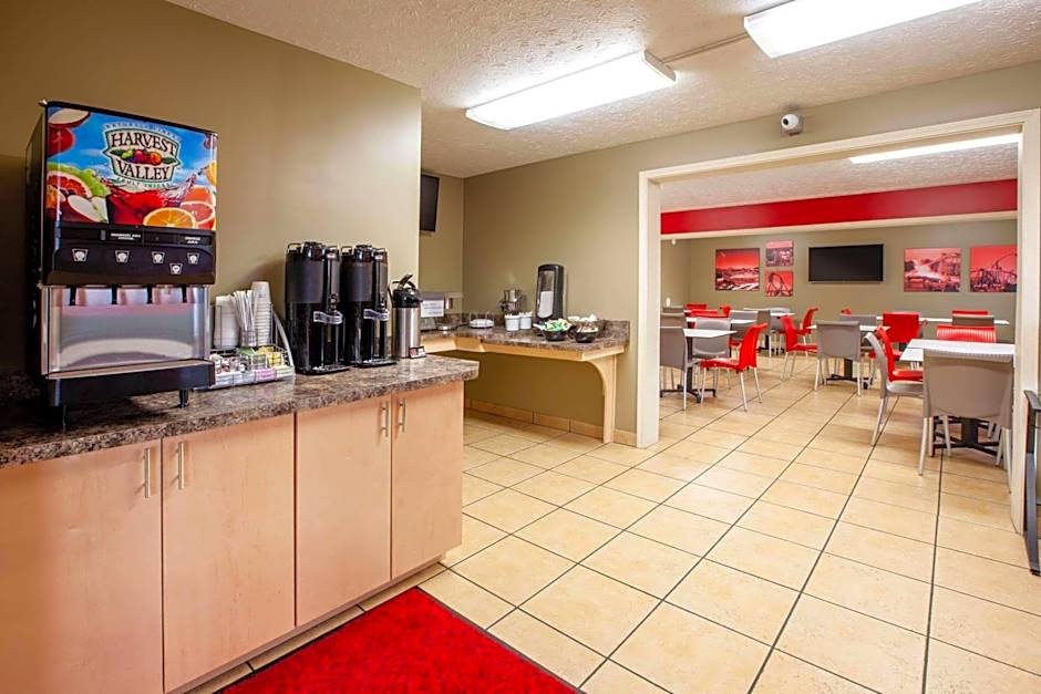Super 8 by Wyndham Sandusky
