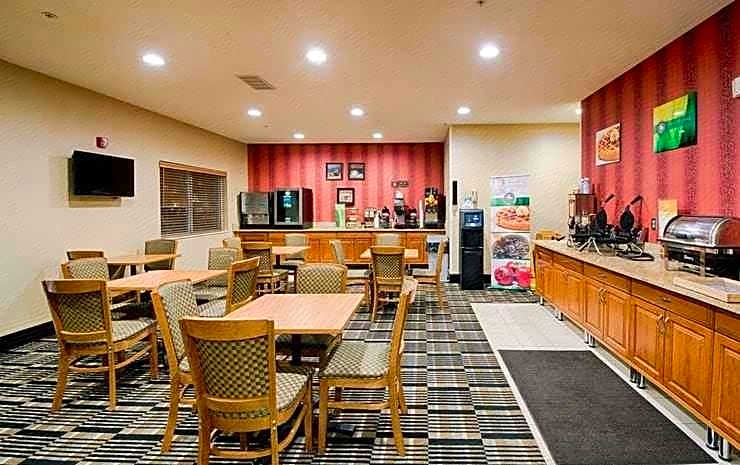 Quality Inn - In the business district
