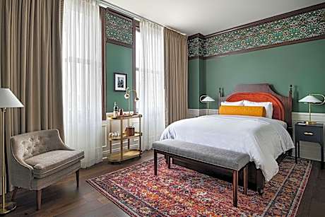 One-Bedroom Executive King Suite