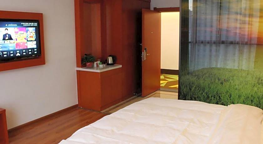 Vatica Hotel Fuyang Linquan Tenghui International City Branch