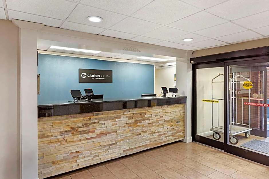 Clarion Pointe Research Triangle Park Durham