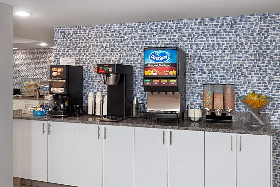 AmericInn by Wyndham Appleton North/Little Chute