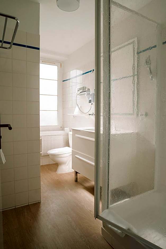 L'Armoric Hôtel - RÉNOVÉ