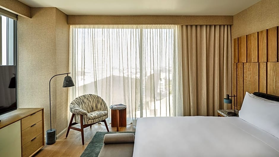 Conrad Los Angeles