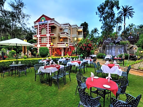 Chacha Inn - The Garden Retreat