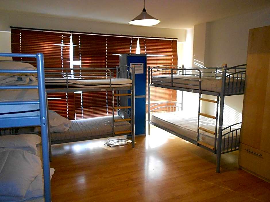 24/7 London Hostel