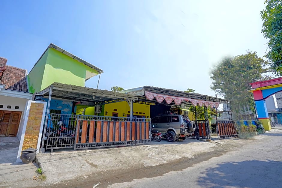 OYO Life 92840 Wisma Morricco