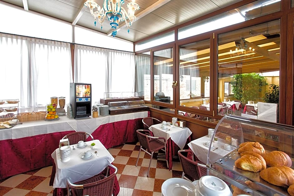Hotel Conterie