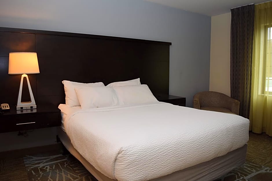 Staybridge Suites Syracuse Liverpool By IHG