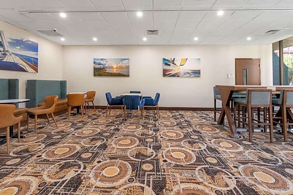 Beachfront Palms Resort Galveston, an Ascend Collection Hotel