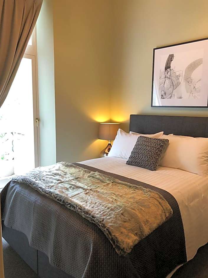 Photo 1 of 5 of Double Room