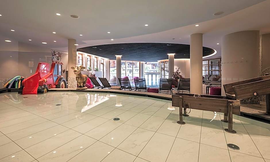 Post Alpina - Family Mountain Chalets