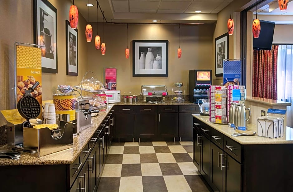 Hampton Inn By Hilton Chambersburg