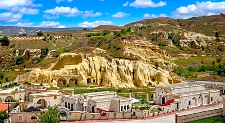 Seraphim Cave Hotel