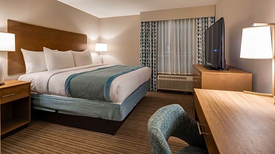 Best Western Plus Desoto