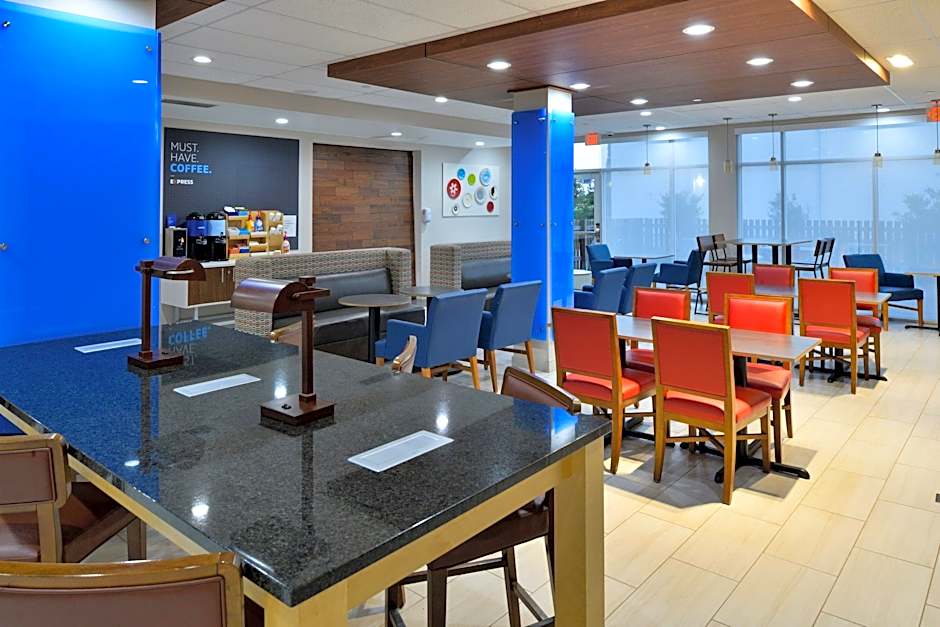 Holiday Inn Express and Suites Wylie West By IHG