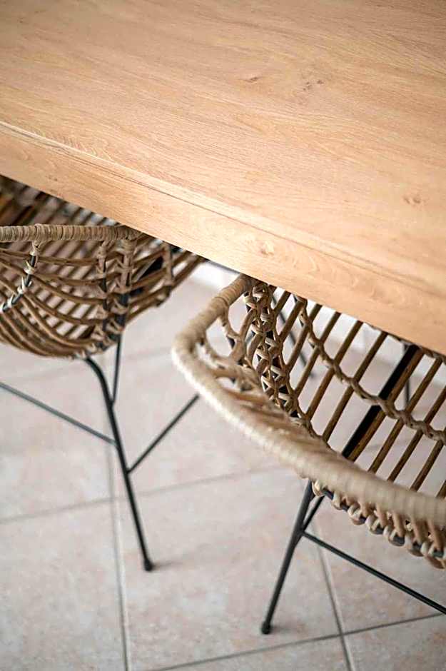 Thirsty Dog Urban Port Studios