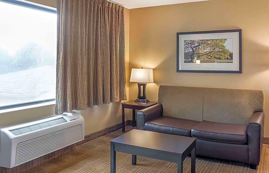 Extended Stay America Suites - Chicago - Lombard - Oakbrook