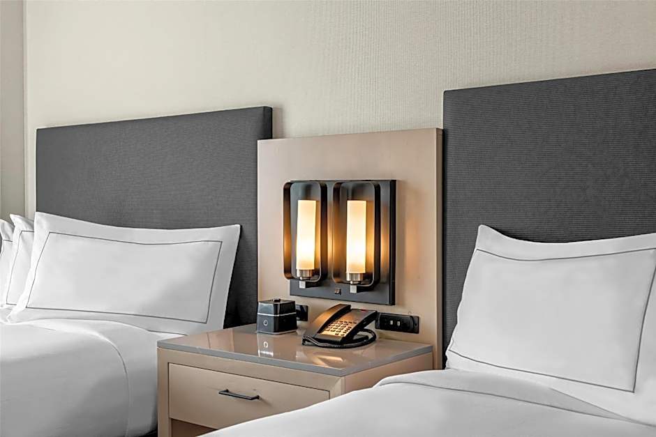 DoubleTree Suites By Hilton Raleigh-Durham