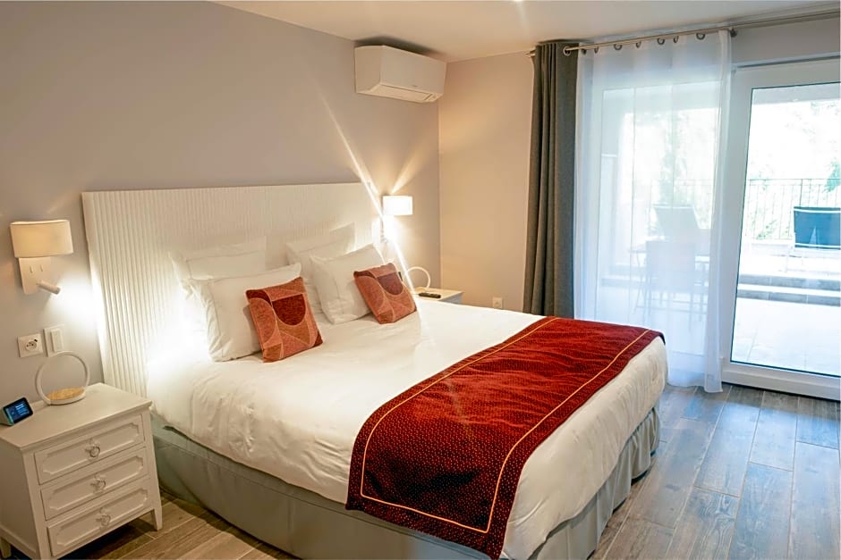 Domaine Ribiera, Hotel 5 Etoiles, SPA & Golf - Forcalquier