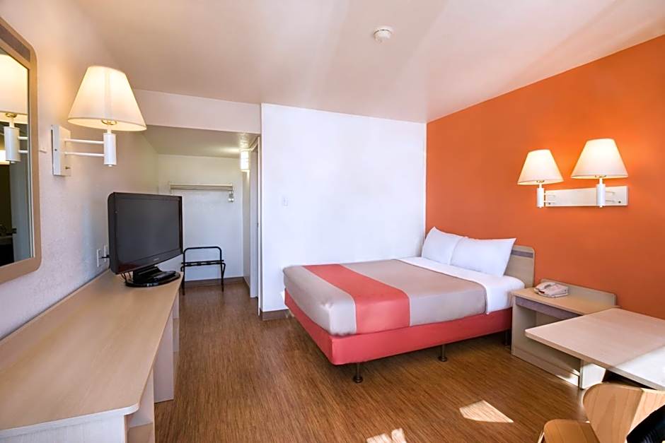 Motel 6-Pendleton, OR