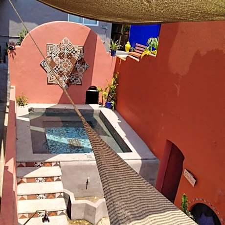 Riad Lola