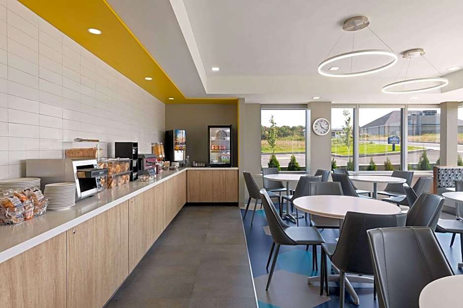 Microtel Inn & Suites by Wyndham Lachute