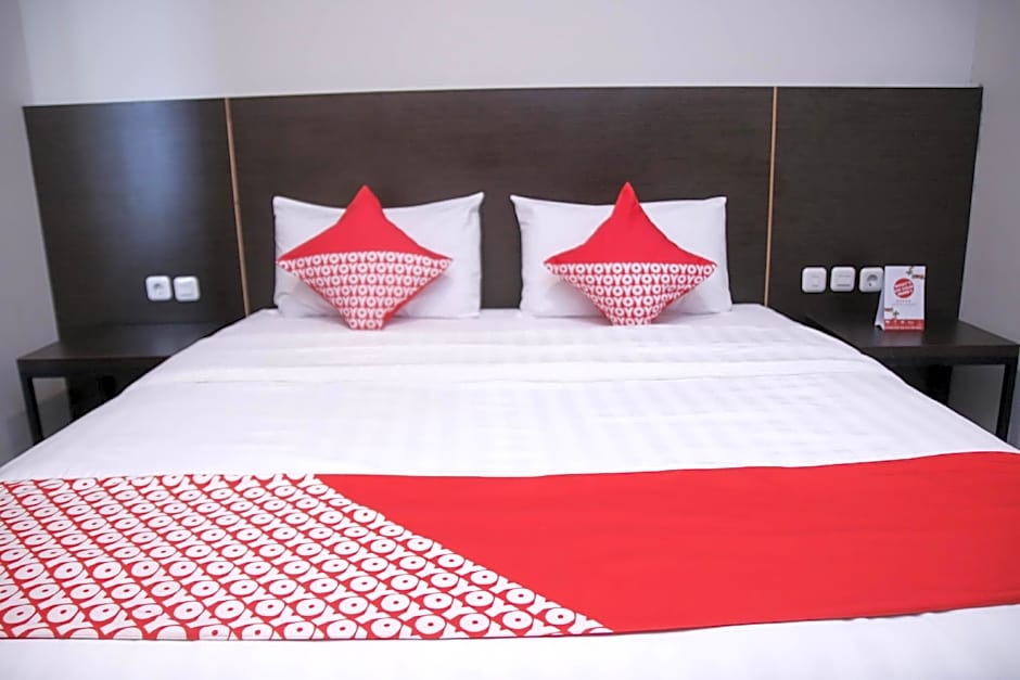 OYO 1006 Azzahra Guest House