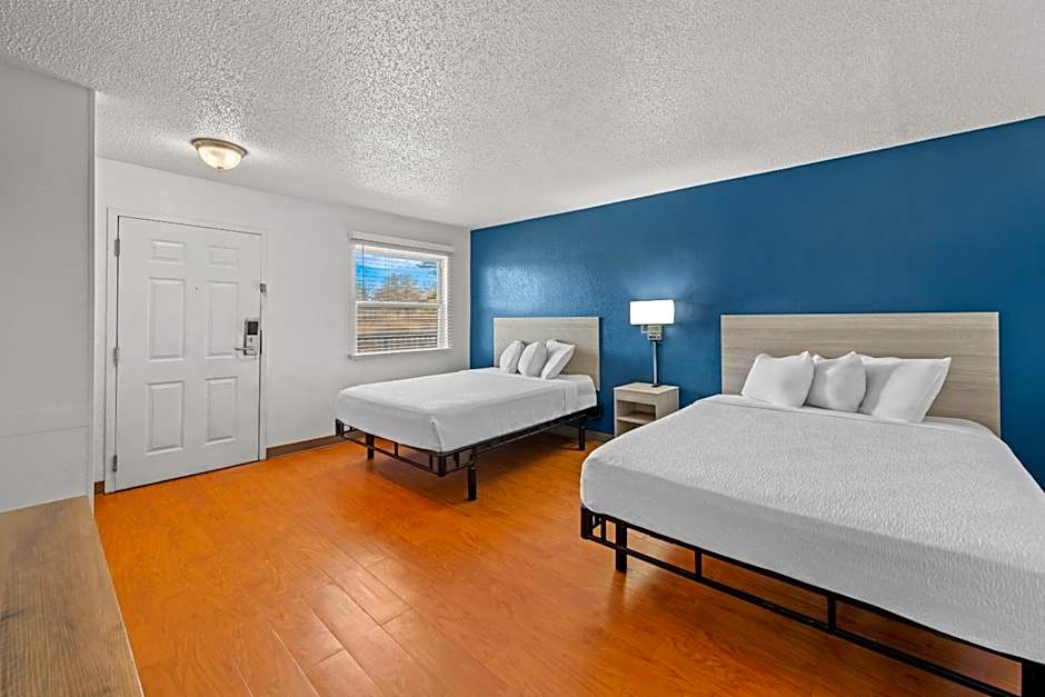 Birch Hill Suites Kansas City - Independence