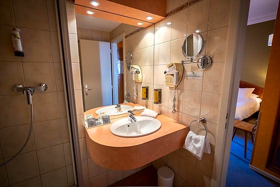 Logis Hôtel de la Tour