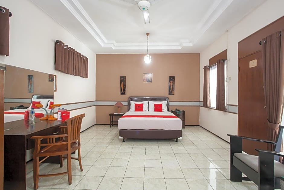 RedDoorz near Balai Kota Malang