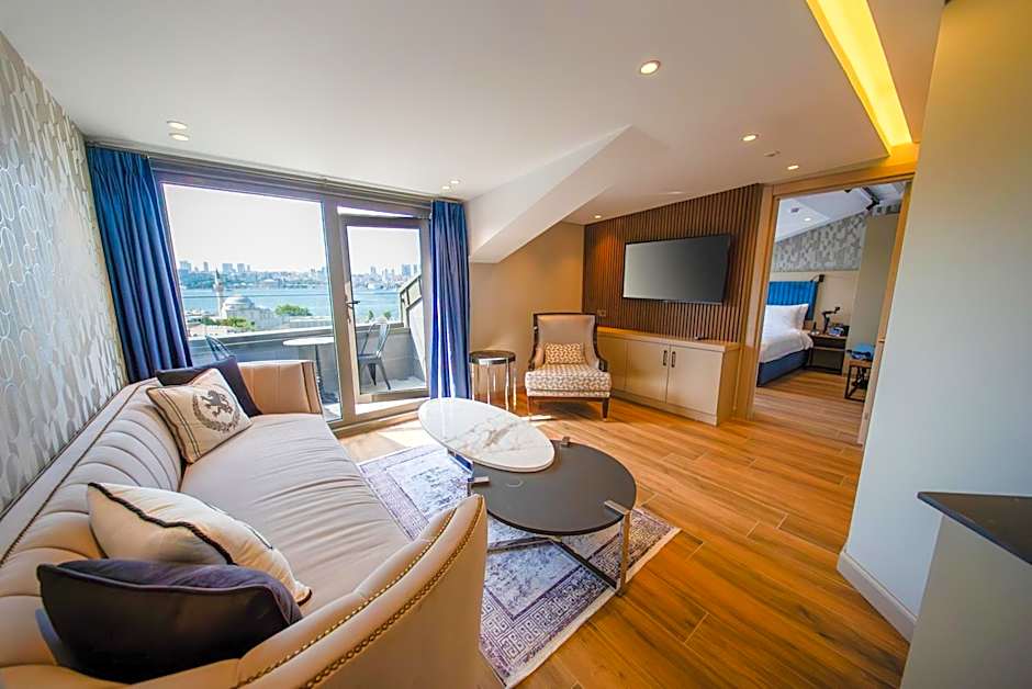 The Palm Bosphorus Hotel