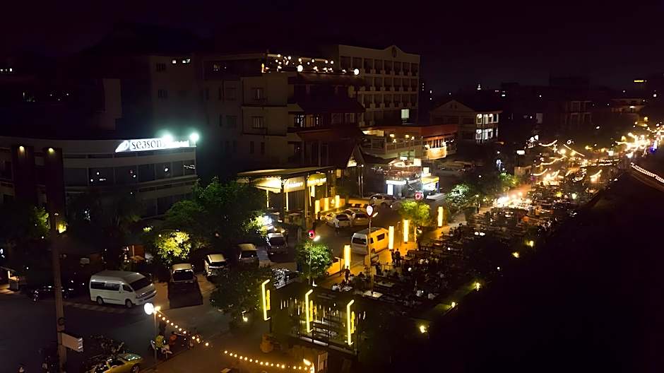 Seasons Riverside Hotel