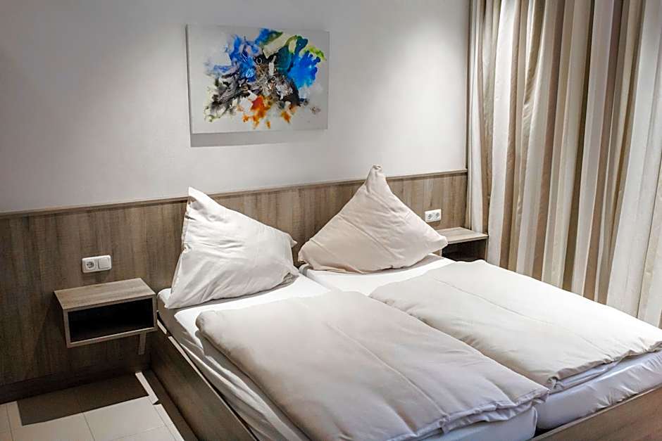 Bach Hotel