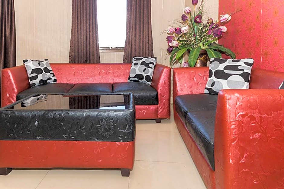 RedDoorz Plus @ Paal 2 Manado