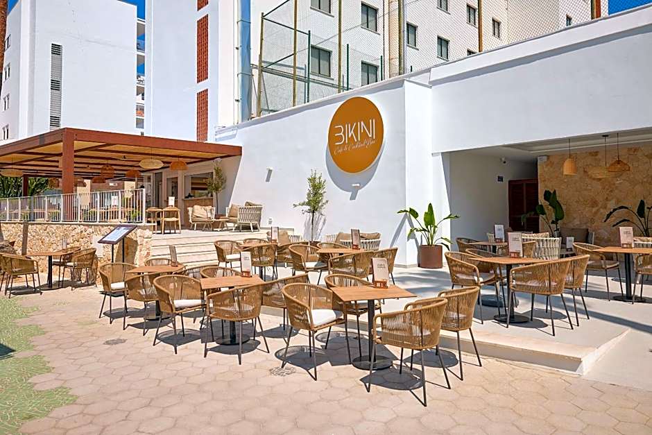 Universal Hotel Bikini