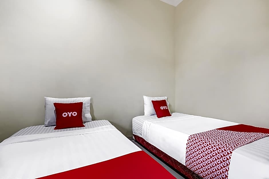 OYO 90927 Homestay Tentrem 2
