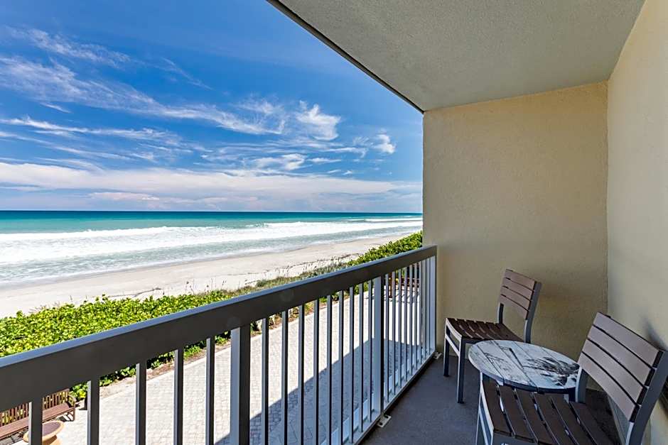 Crowne Plaza Melbourne-Oceanfront By IHG