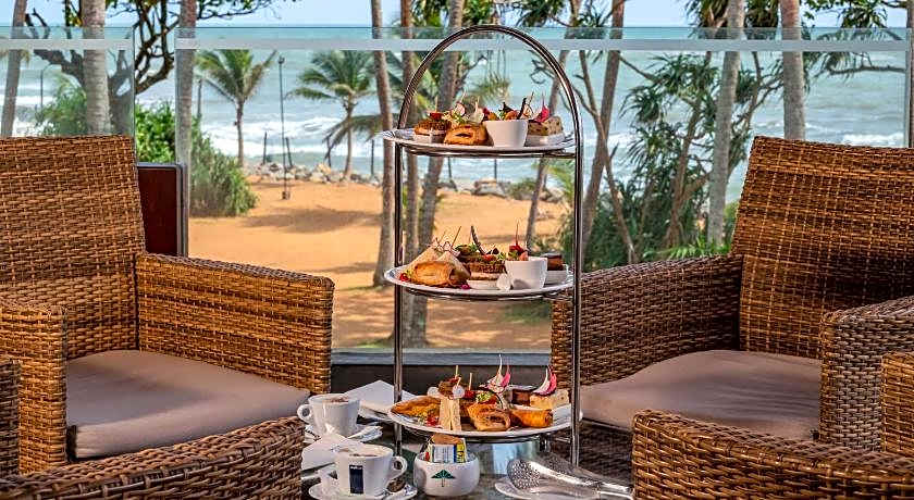 Royal Palms Beach Hotel