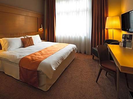 Standard Room with Double Bed