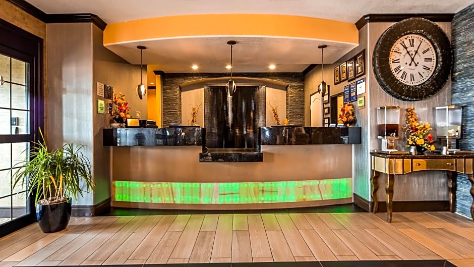 Best Western Plus Emerald Inn & Suites